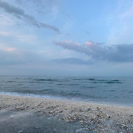 Sunrise Holiday Apartment - Mamaia Nord Năvodari Esterno foto